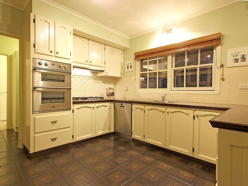 3 Patricia Avenue, Montrose VIC 3765