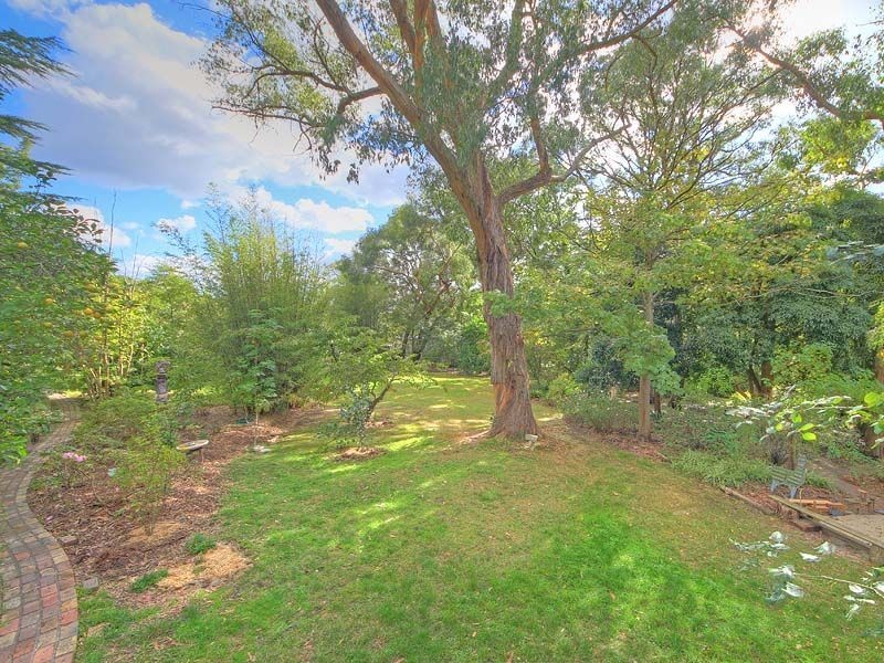21 Harvey Street, Belgrave Heights VIC 3160