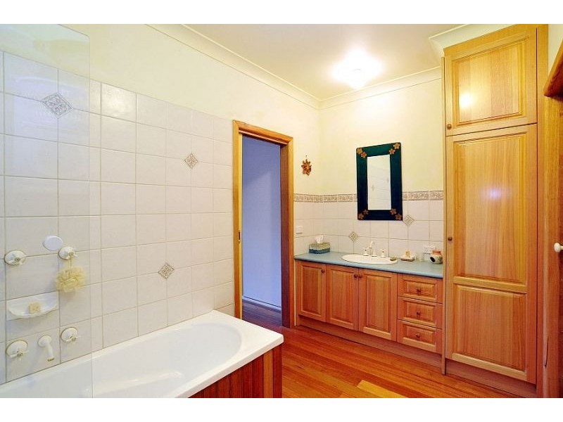 1354 Mt Dandenong Tourist Road, Mount Dandenong VIC 3767