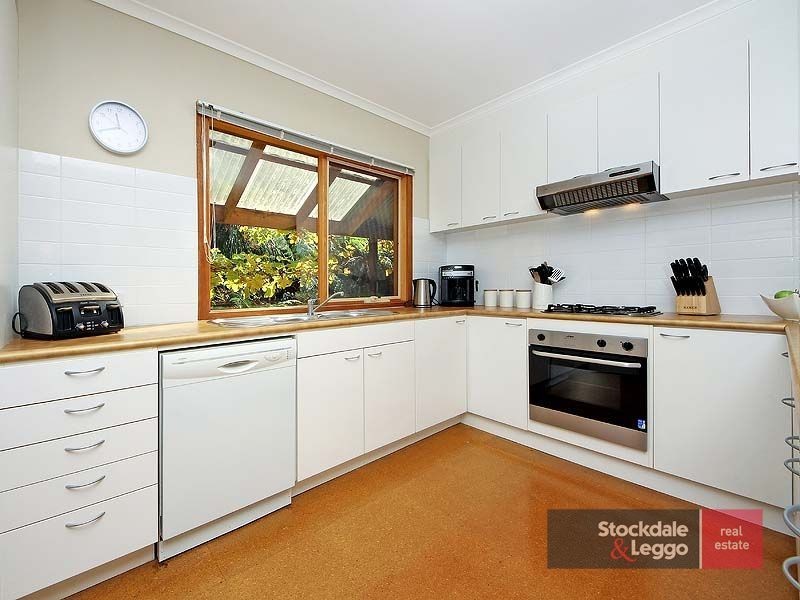 24 Price Road, Kalorama VIC 3766