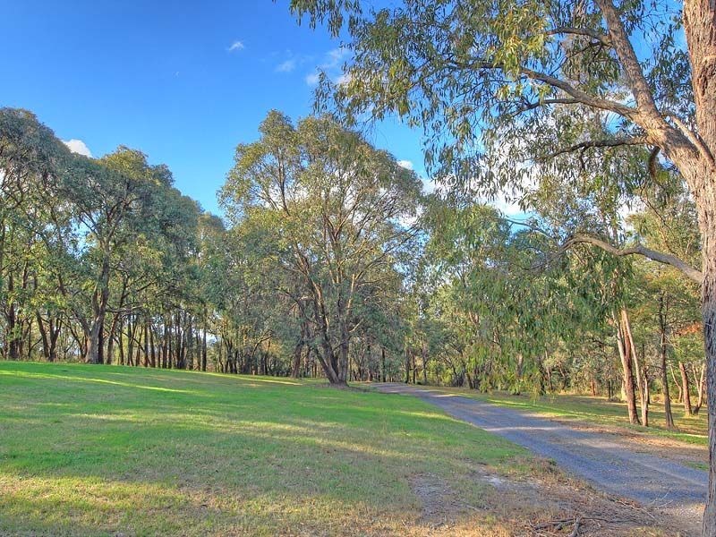 12 Nettleton Road, Monbulk VIC 3793