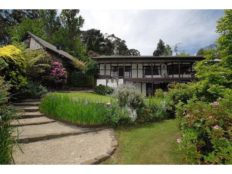 13 Observatory Road, Mount Dandenong VIC 3767