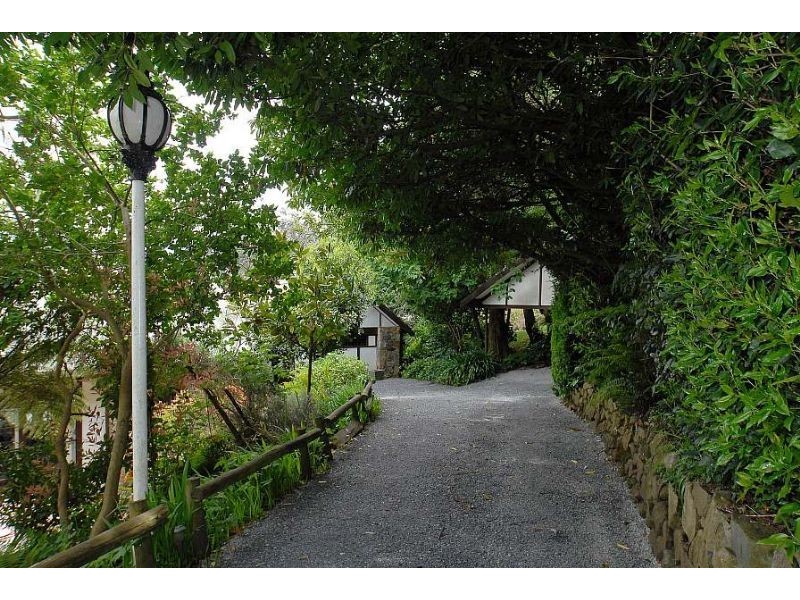 13 Observatory Road, Mount Dandenong VIC 3767