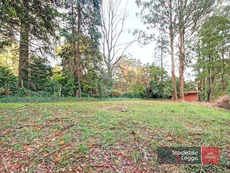 16 Monash Avenue, Olinda VIC 3788