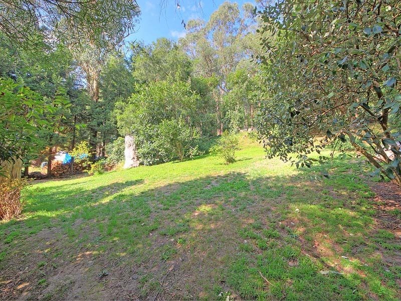 6 James Street, Selby VIC 3159