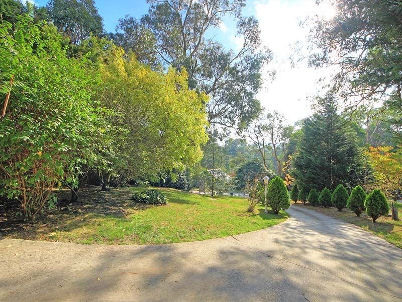 6 James Street, Selby VIC 3159