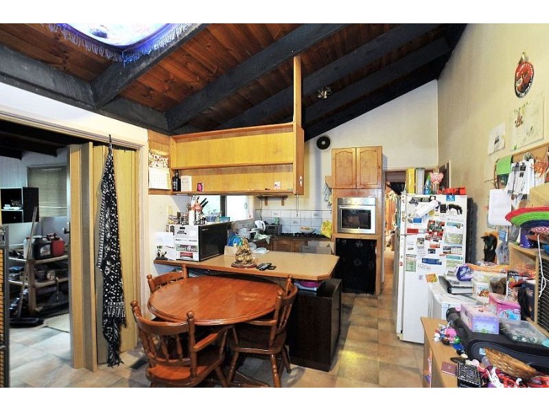 33 Ferndale Avenue, Upwey VIC 3158