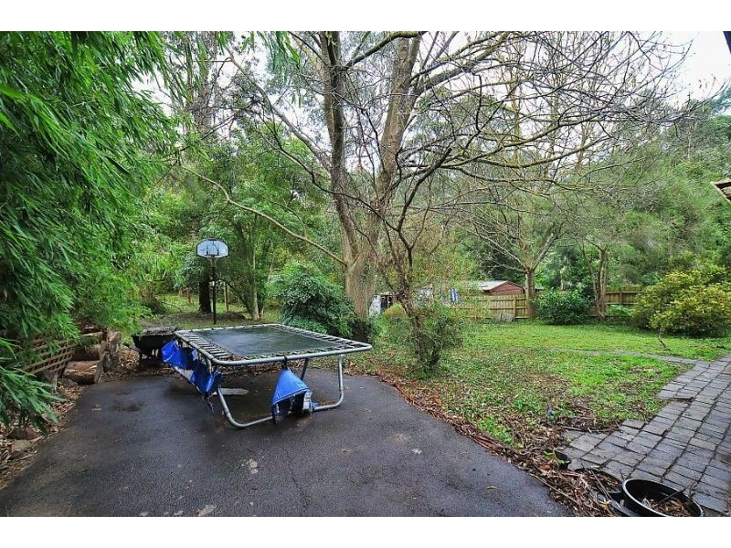 33 Ferndale Avenue, Upwey VIC 3158