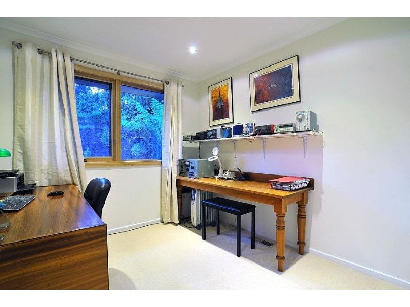6 Mills Avenue, Sassafras VIC 3787