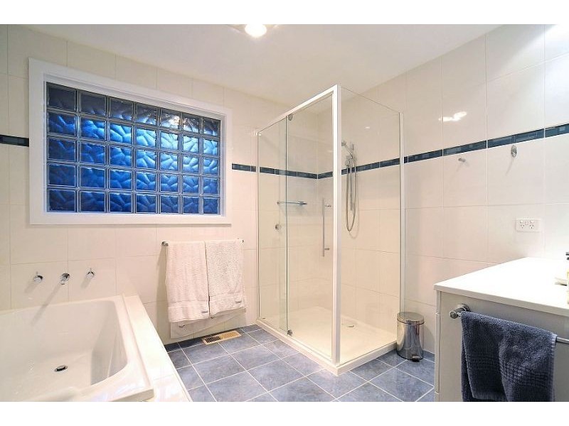 6 Mills Avenue, Sassafras VIC 3787