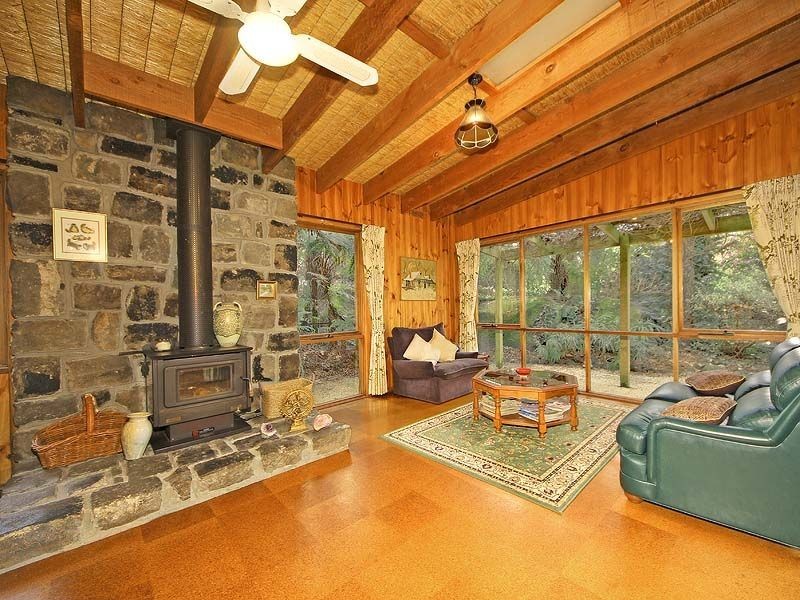 42 Olinda Crescent, Olinda VIC 3788