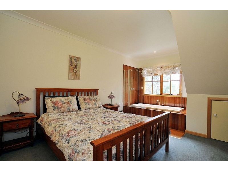 1/1354 Mount Dandenong Tourist Road, Mount Dandenong VIC 3767