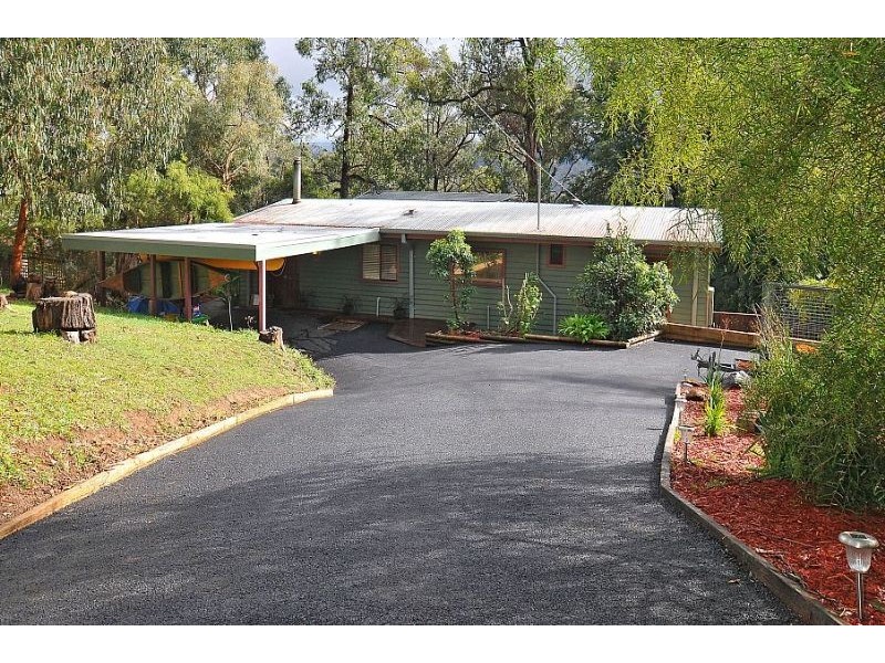 77 Inverness Road, Mount Evelyn VIC 3796