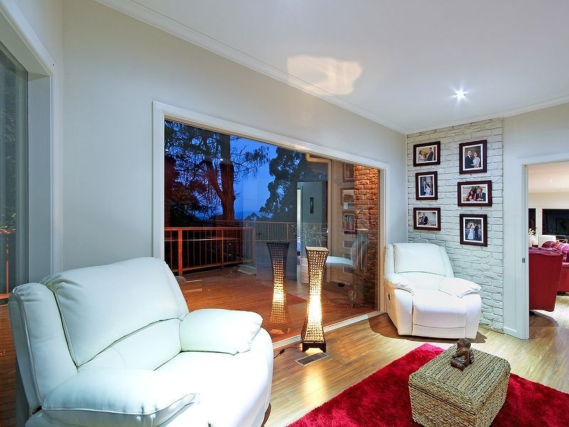 4 Rosemont Crescent, Kalorama VIC 3766