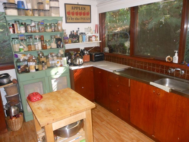 31 Jeeves Avenue, Kalorama VIC 3766