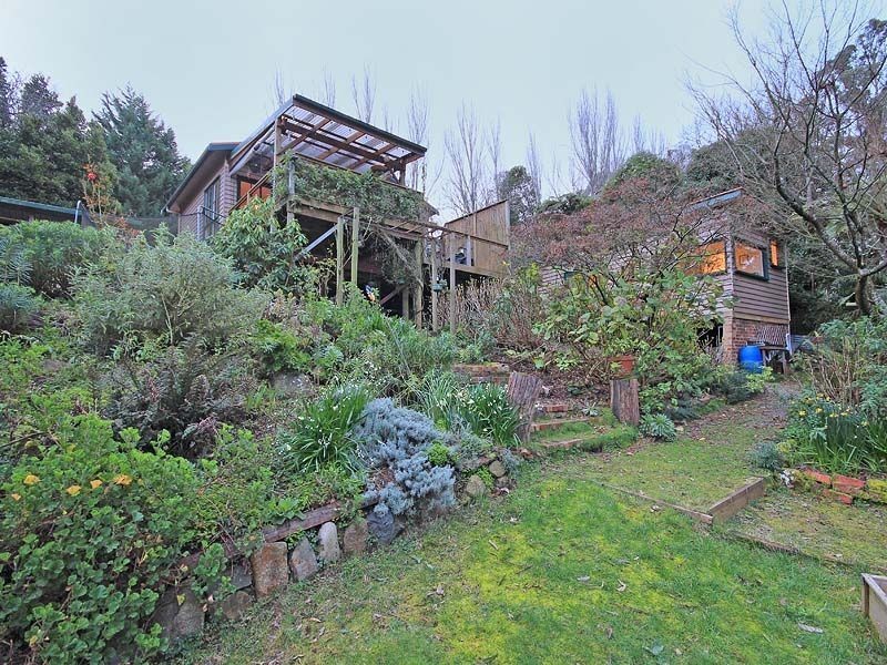 1 The Crescent, Sassafras VIC 3787