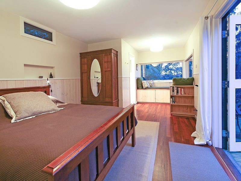 1 The Crescent, Sassafras VIC 3787