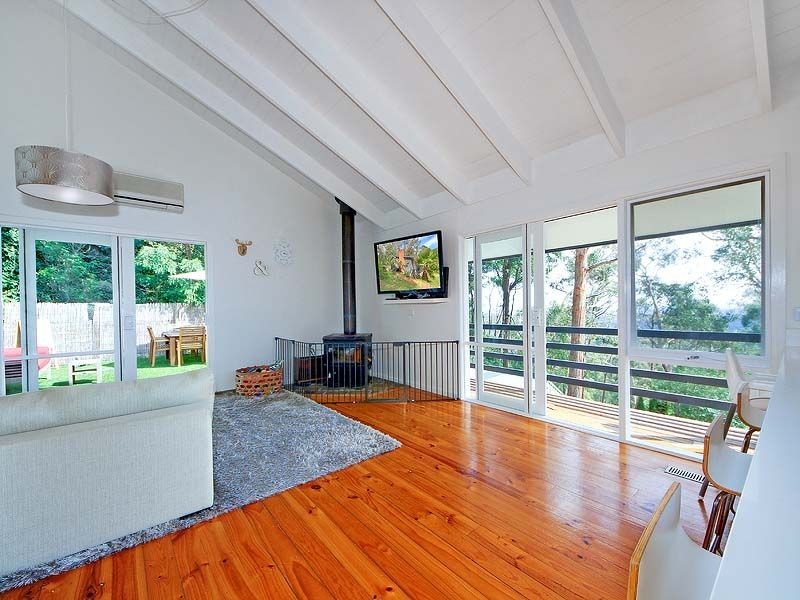 56 Inverness Road, Kalorama VIC 3766