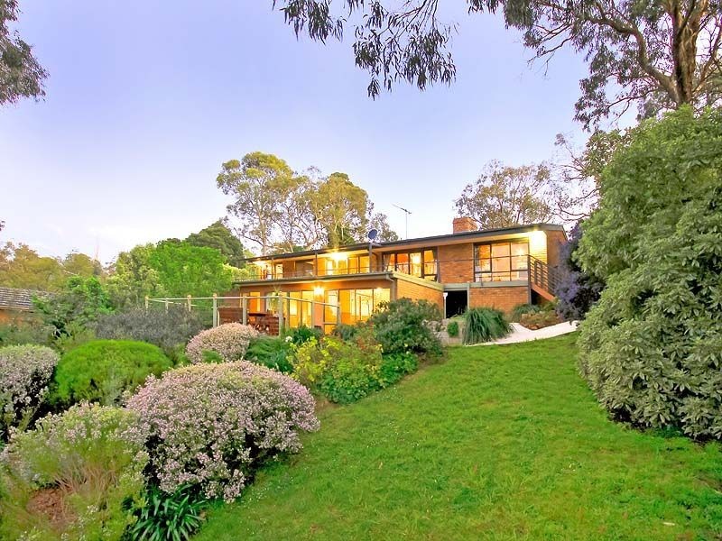 11 Kooringal Road, Upwey VIC 3158