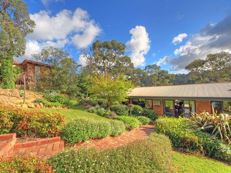 11 Kooringal Road, Upwey VIC 3158
