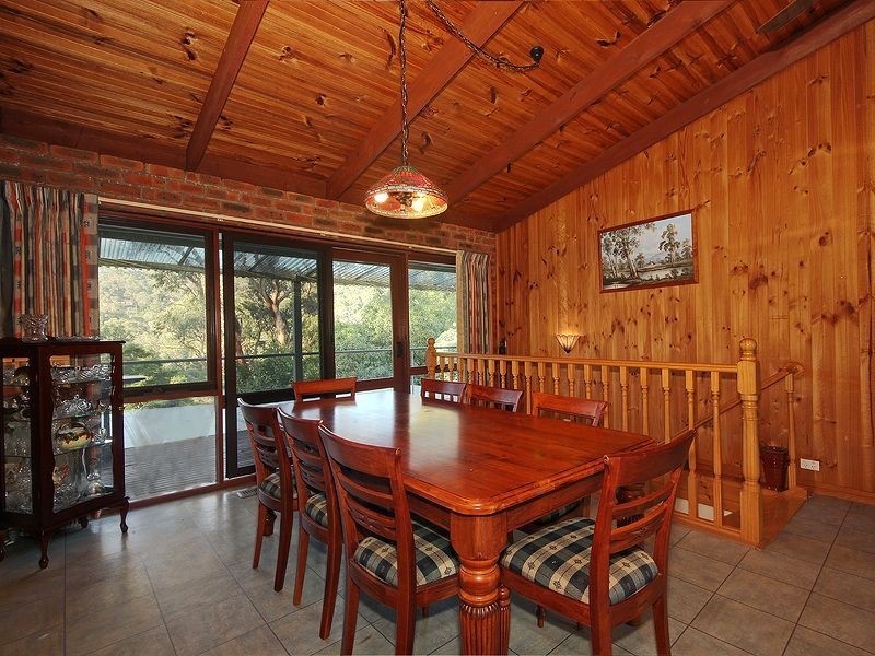 11 Kooringal Road, Upwey VIC 3158