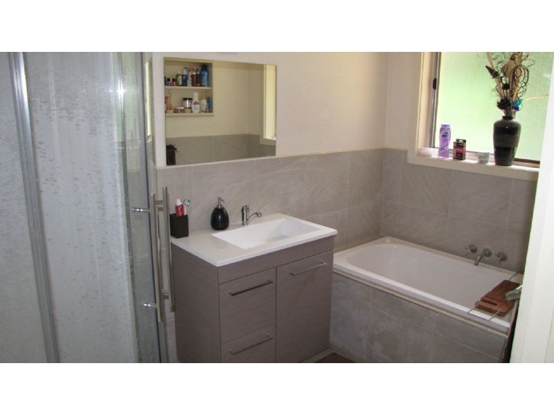 40 Alexander Avenue, Upwey VIC 3158