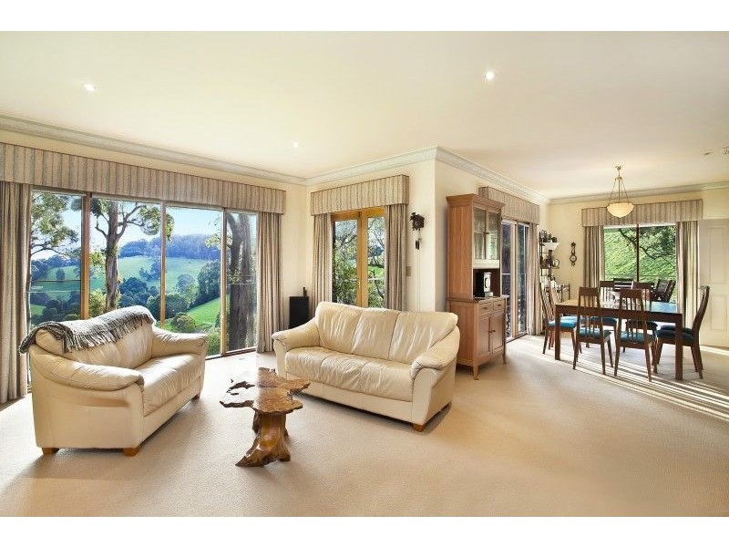 10 School Road, Menzies Creek VIC 3159