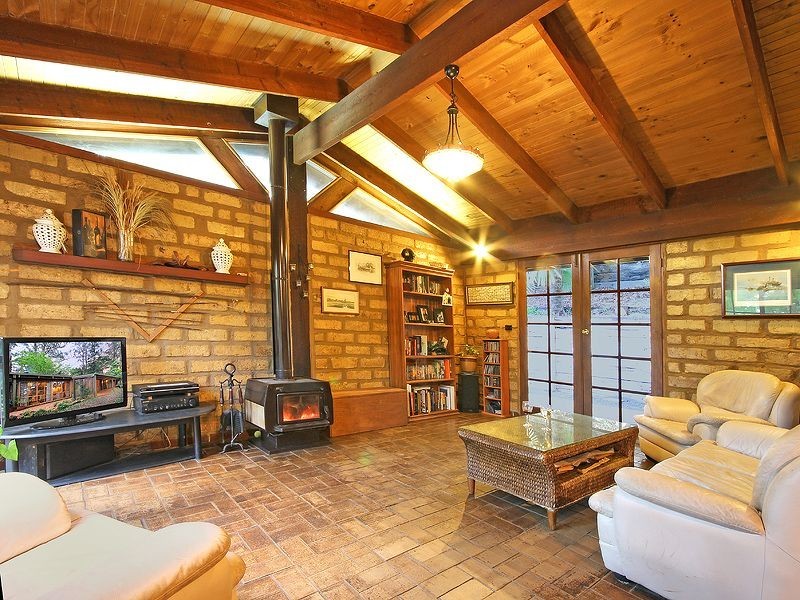 14 Upper Coonara Road, Olinda VIC 3788