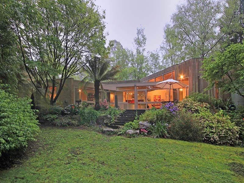 12 Helen Street, Mount Dandenong VIC 3767