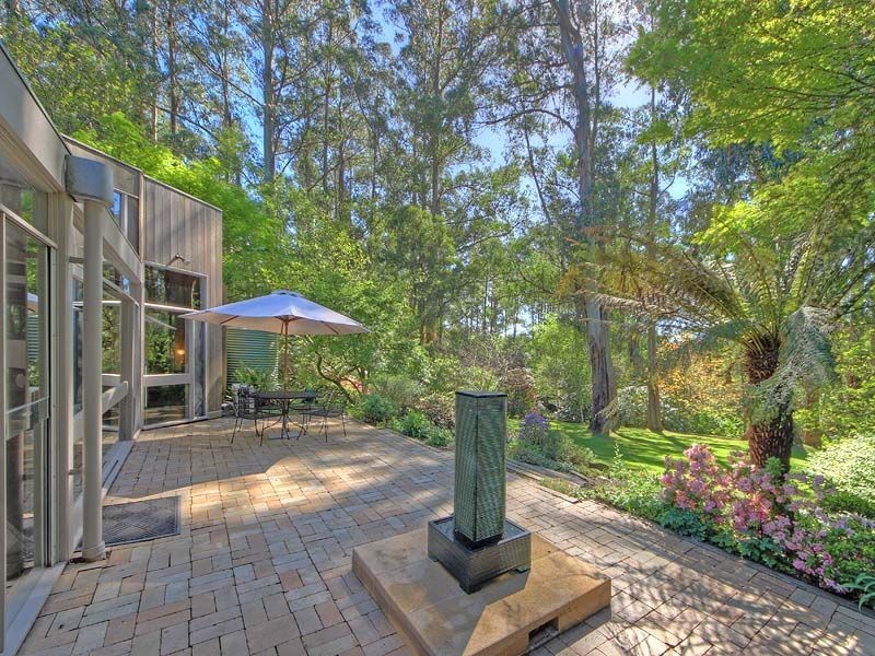 12 Helen Street, Mount Dandenong VIC 3767