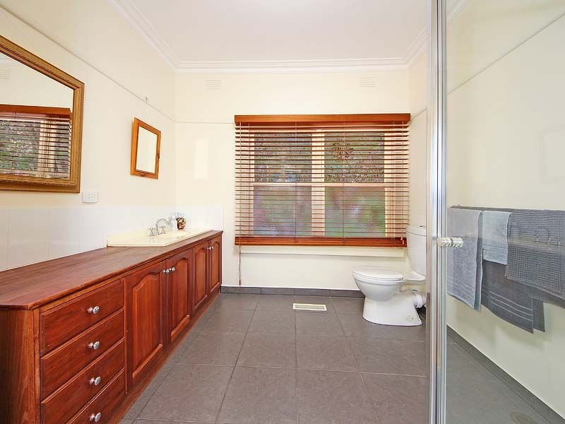 Kalorama VIC 3766