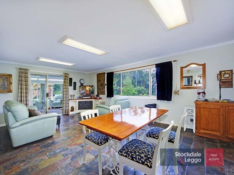 5 Wright Avenue, Upwey VIC 3158