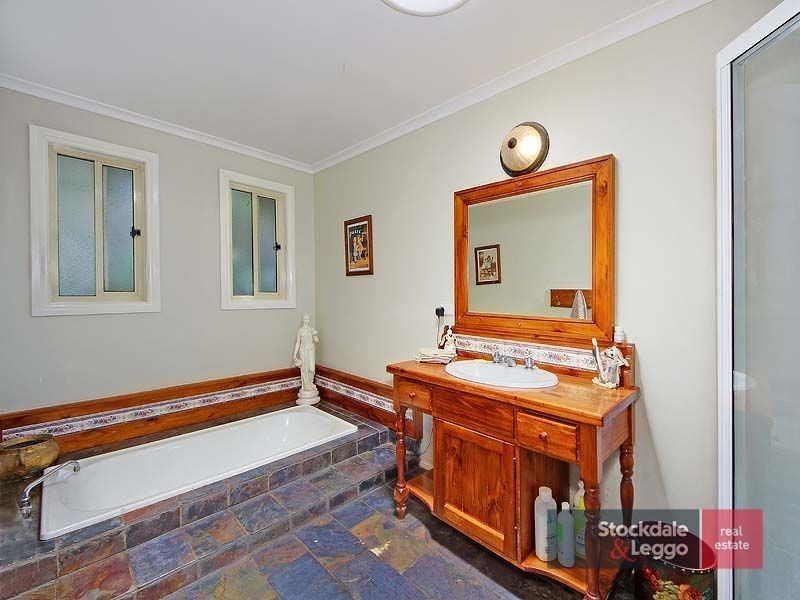 5 Wright Avenue, Upwey VIC 3158