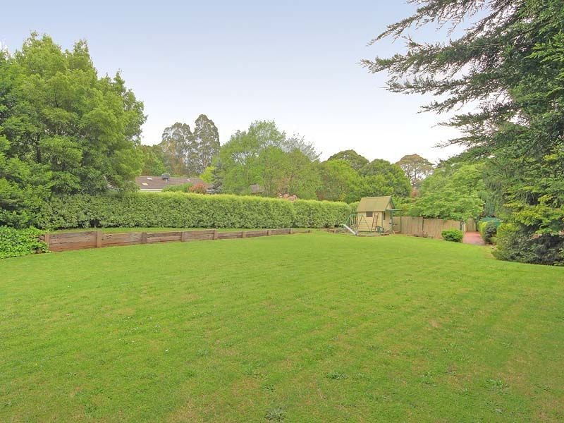 3 Gladys Court, Mount Dandenong VIC 3767