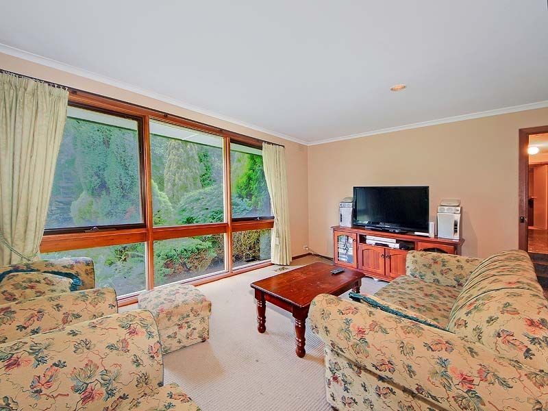 3 Gladys Court, Mount Dandenong VIC 3767
