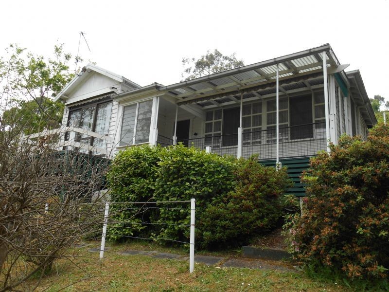 11 Pauline avenue, Tecoma VIC 3160