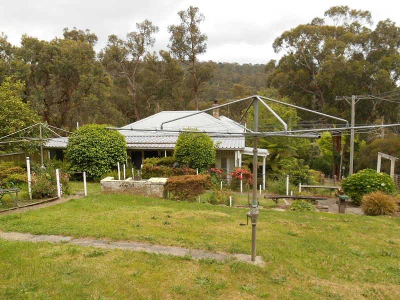 11 Pauline avenue, Tecoma VIC 3160