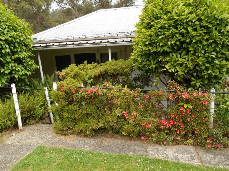 11 Pauline avenue, Tecoma VIC 3160