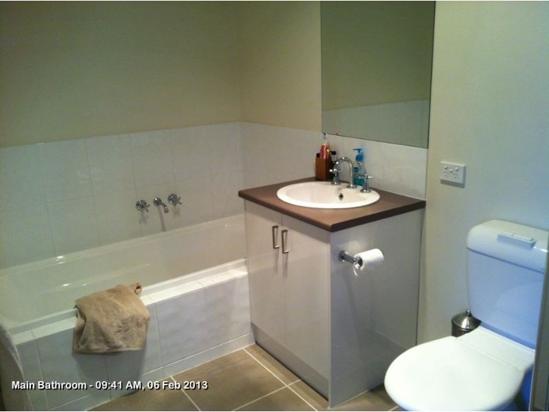 3/4 Swanbourne Avenue, Highton VIC 3216