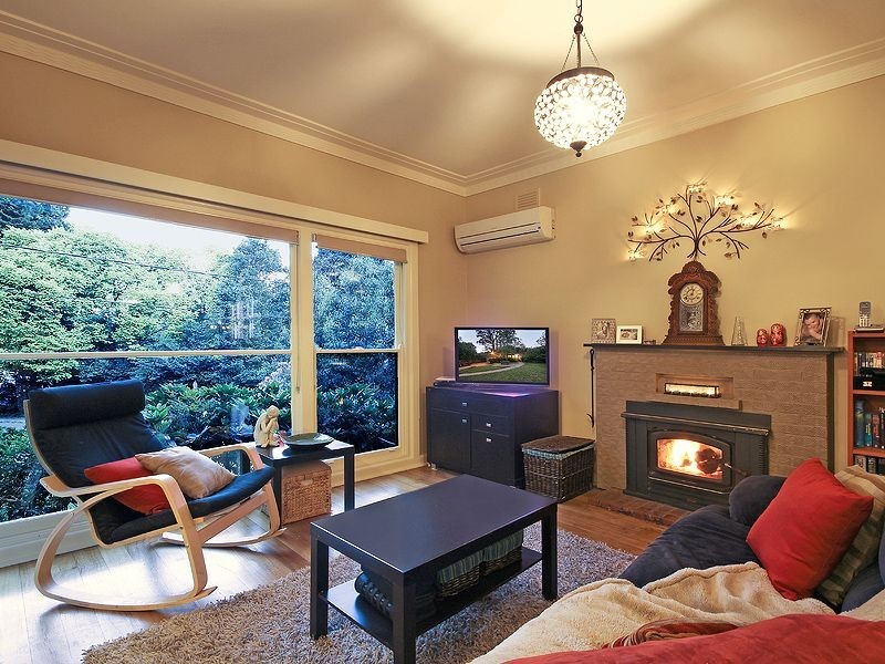 14 Falls Road, Mount Dandenong VIC 3767