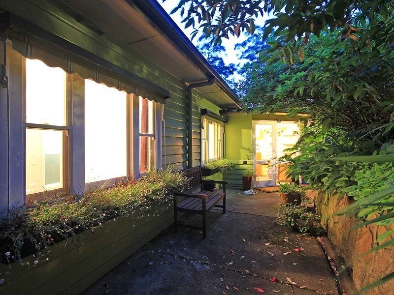 9 Driffield Crescent, Sassafras VIC 3787