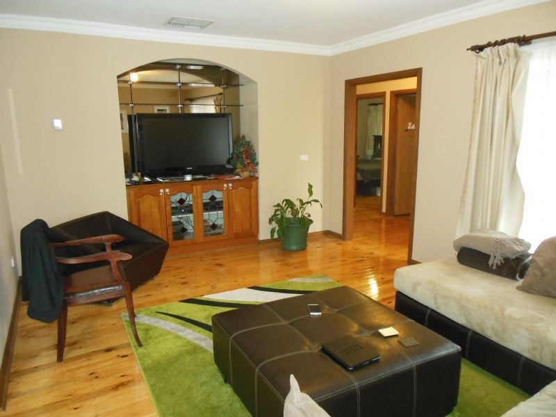 8 Monterey Court, Oakleigh South VIC 3167