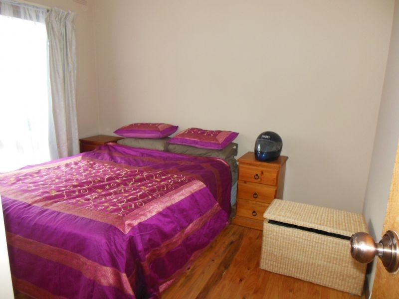 8 Monterey Court, Oakleigh South VIC 3167