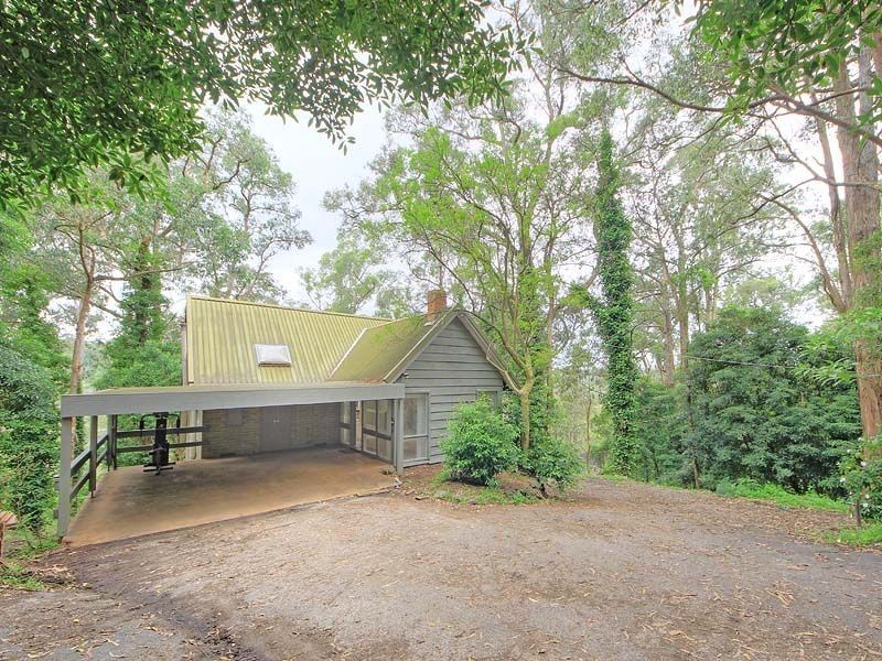 30 Centre Road, Upwey VIC 3158