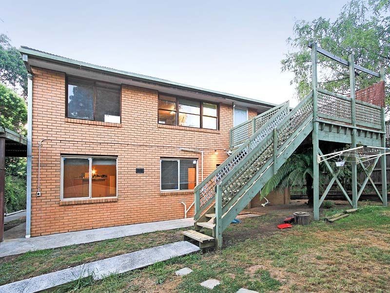 104 Moores Rd, Monbulk VIC 3793