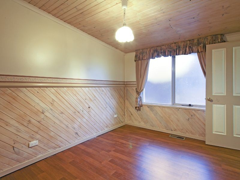 104 Moores Rd, Monbulk VIC 3793