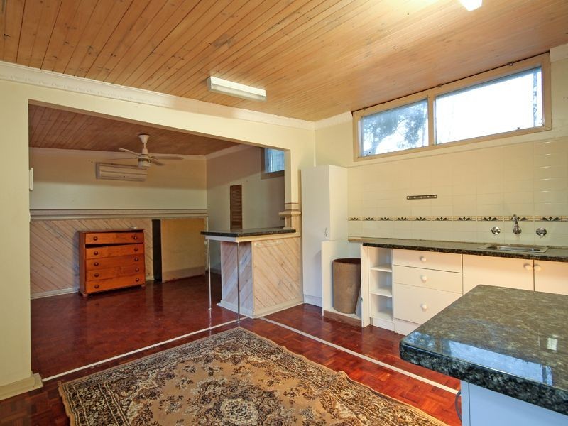 104 Moores Rd, Monbulk VIC 3793