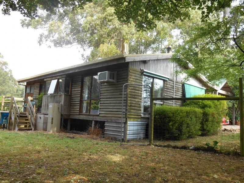 4 Dulcie Domum Road, Olinda VIC 3788