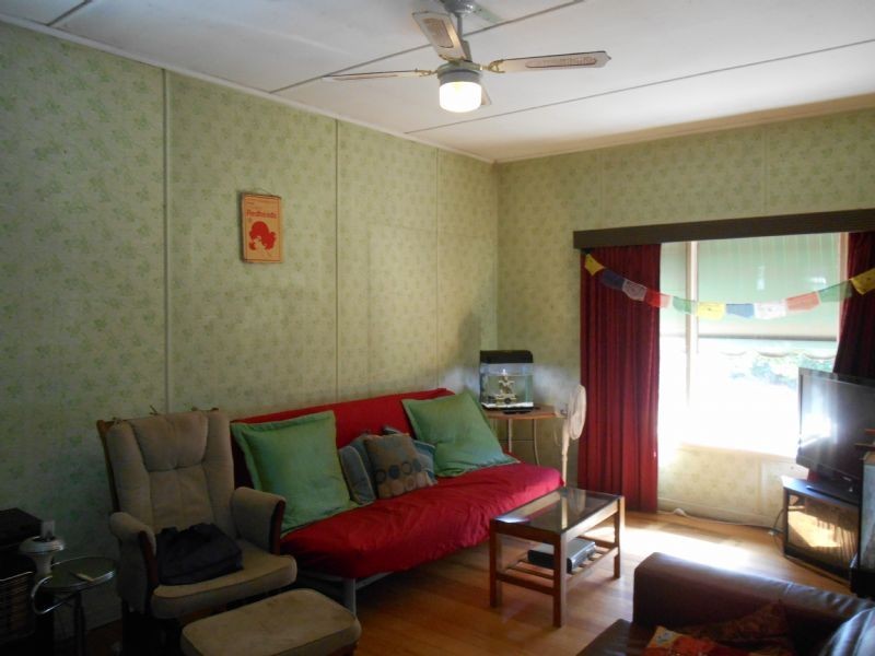 8 Haig Avenue, Monbulk VIC 3793