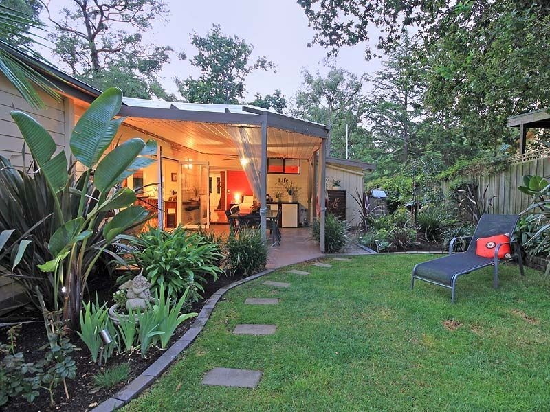 10 Hillside Grove, Upwey VIC 3158